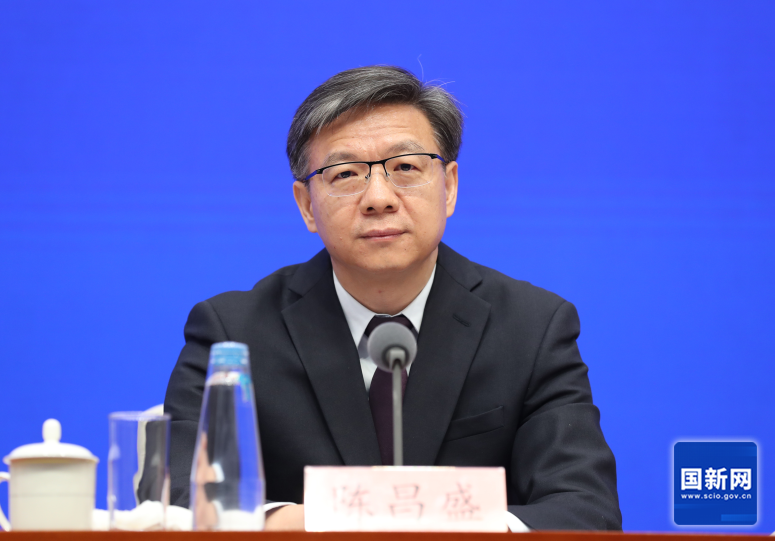 行吹风会 解读《政府工作报告不朽情缘正版国务院新闻办举(图2)
